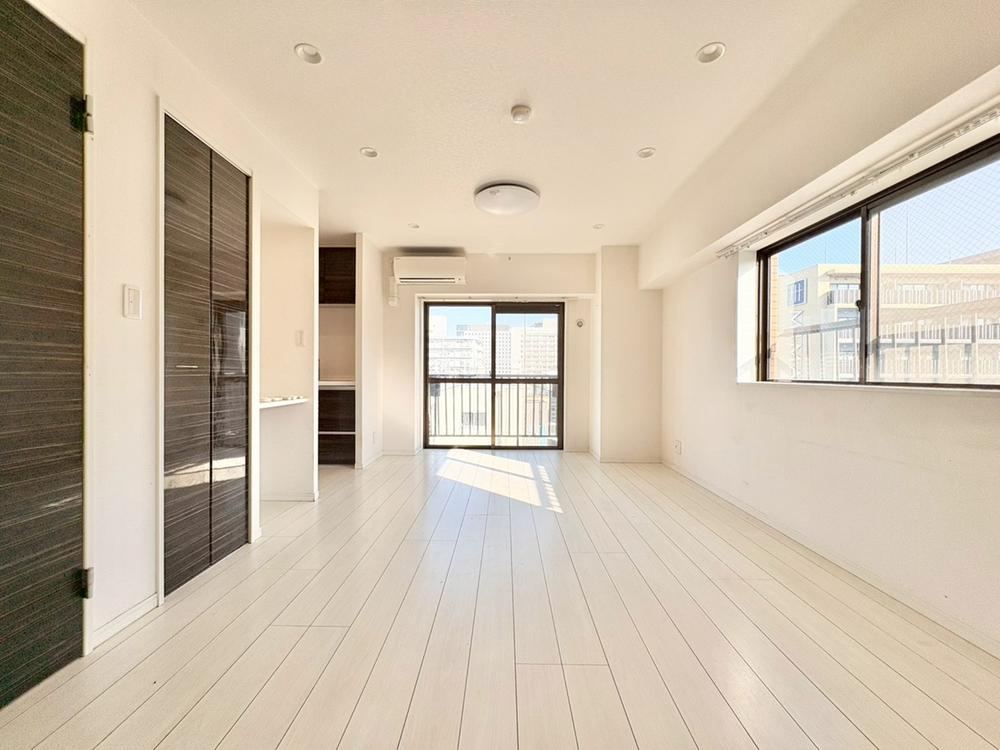 2LDK apartment in Sumida Ward, Tokyo - Photo 1