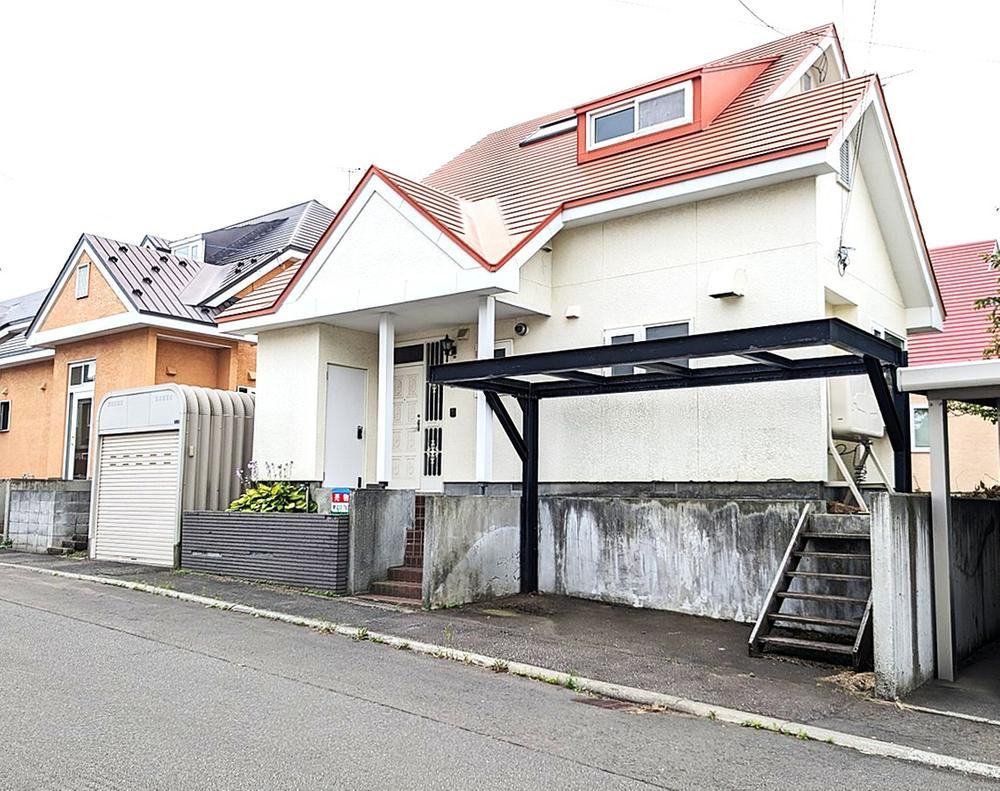 2LDK house in Minami Ward, Sapporo, Hokkaido - Photo 1