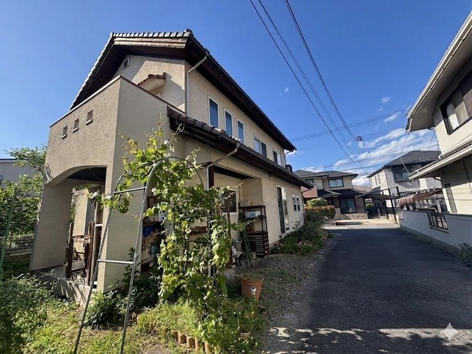 4LDK+S house in Kurashiki, Okayama - Photo 1