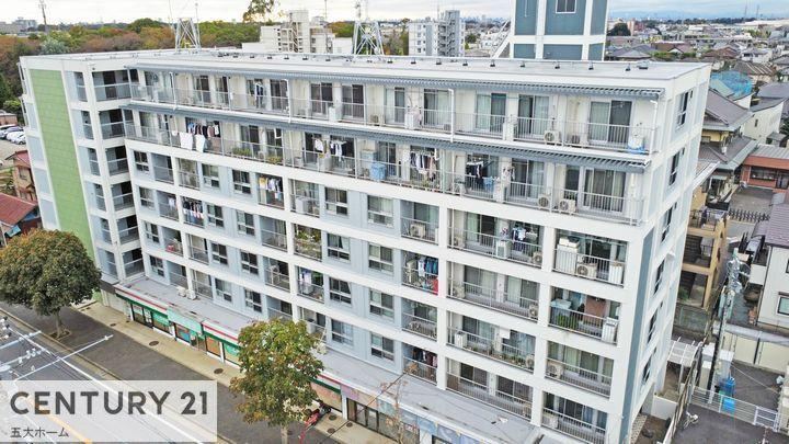 2LDK apartment in Matsudo, Chiba - Photo 1