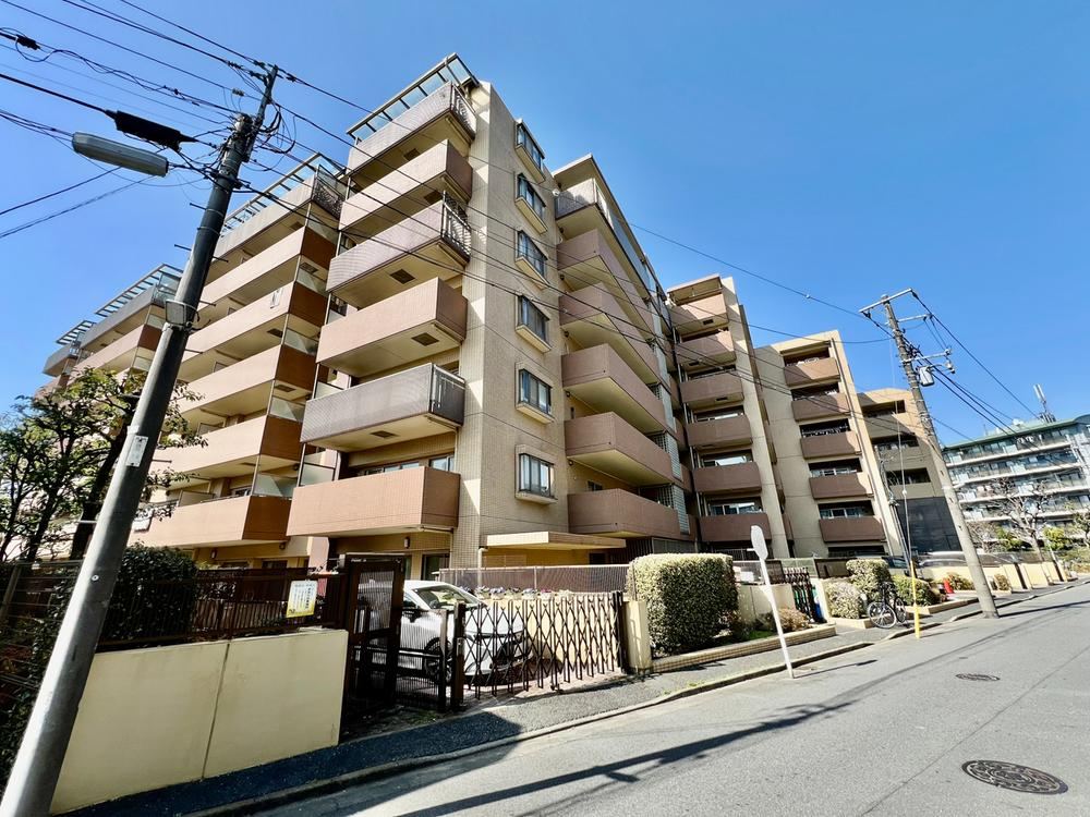 4LDK apartment in Kawasaki Ward, Kawasaki, Kanagawa - Photo 1