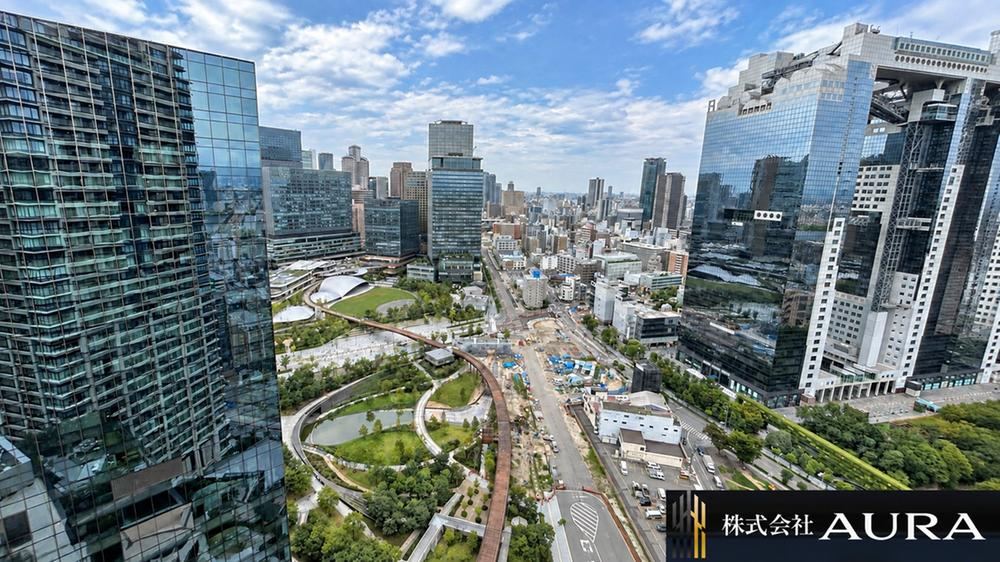 2LDK apartment in Kita Ward, Osaka - Photo 1