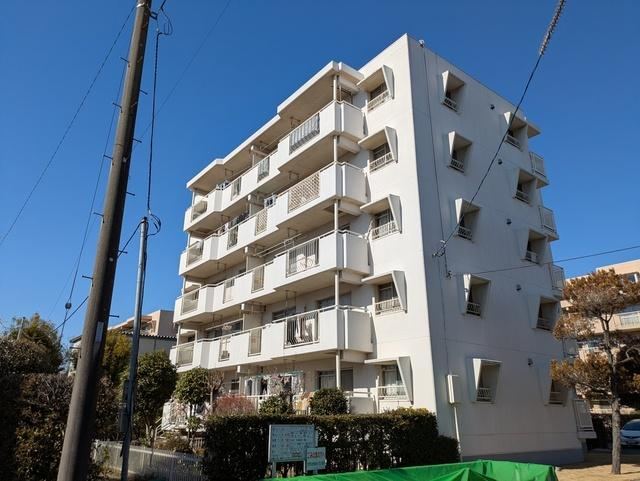 4LDK apartment in Narashino, Chiba - Photo 1