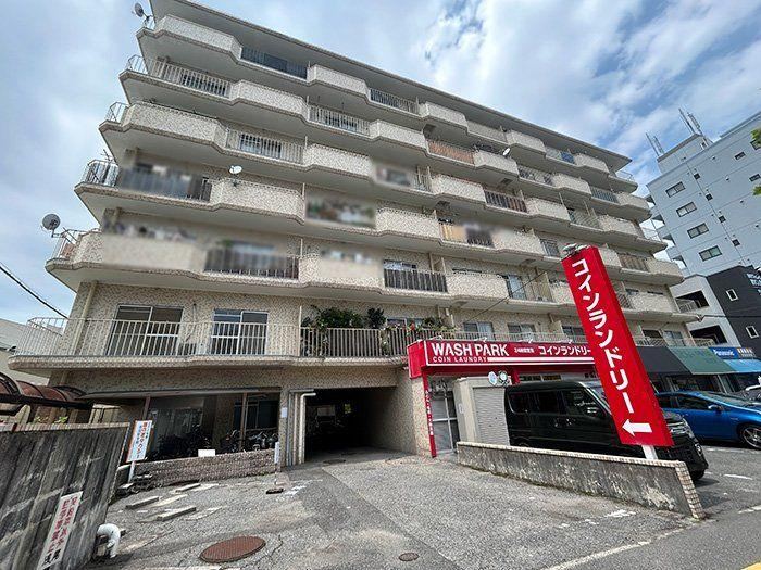 2LDK apartment in Naka Ward, Hiroshima - Photo 1