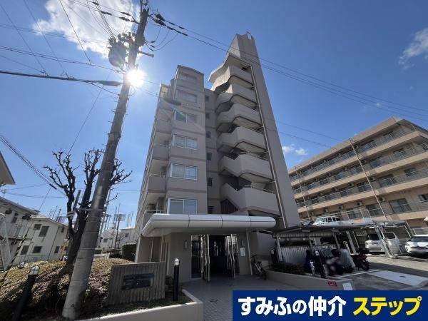 2LDK apartment in Amagasaki, Hyogo - Photo 1