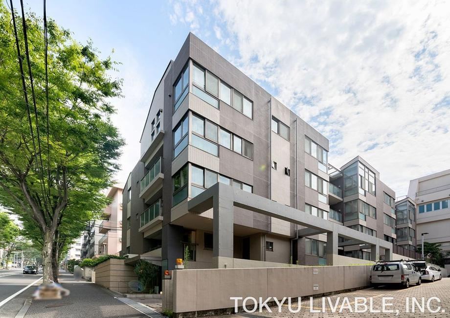 4LDK apartment in Aoba Ward, Yokohama, Kanagawa - Photo 1