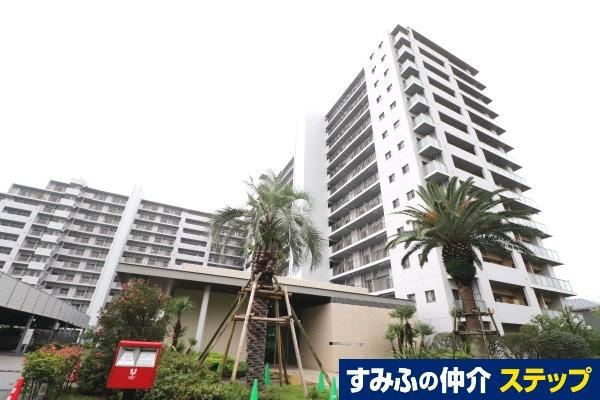 3LDK apartment in Mihama Ward, Chiba - Photo 1