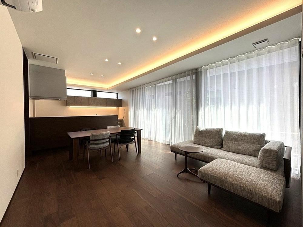 2LDK house in Nagareyama, Chiba - Photo 1