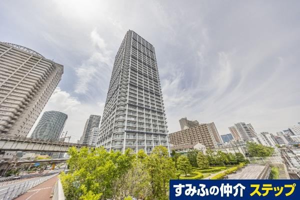 2LDK apartment in Minato Ward, Tokyo - Photo 1