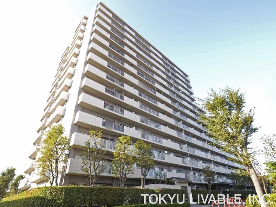 3LDK apartment in Kitamoto, Saitama - Photo 1