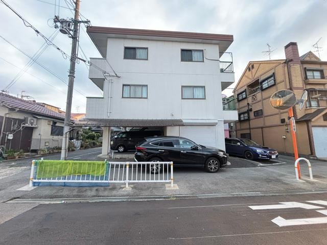 2LDK apartment in Daito, Osaka - Photo 1