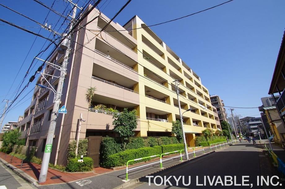 3LDK apartment in Kita Ward, Tokyo - Photo 1