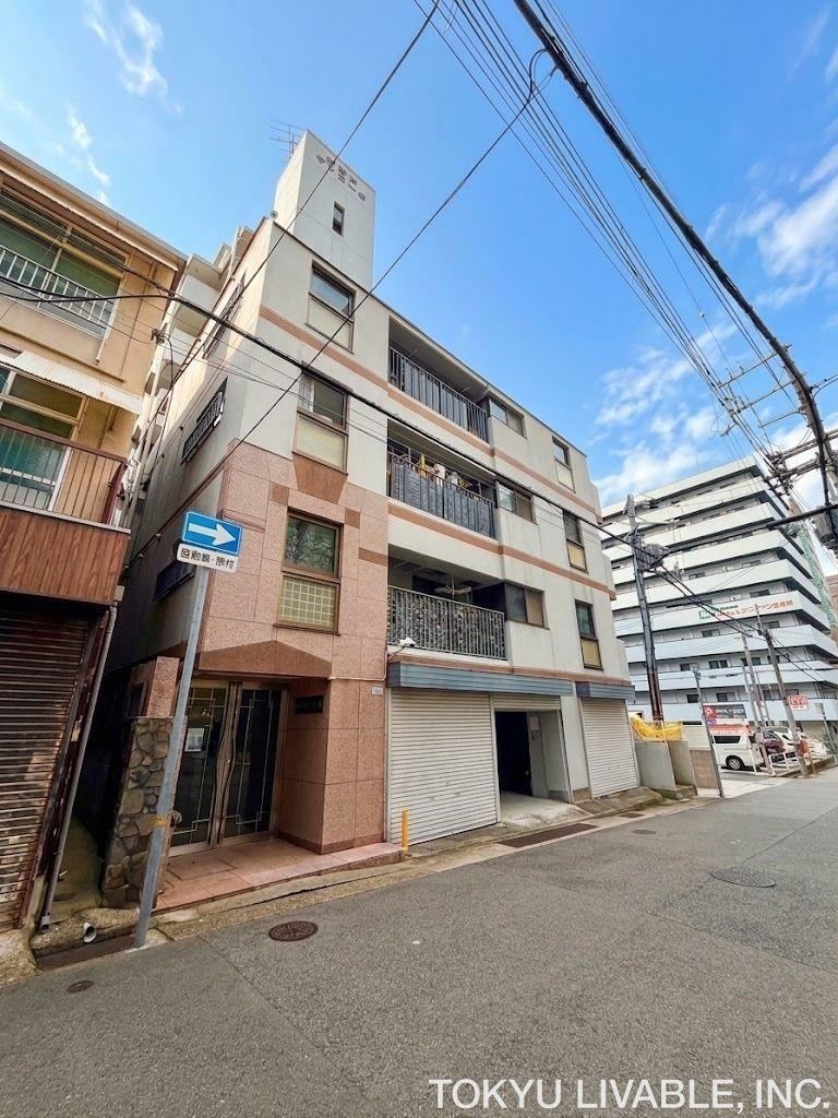 1LDK+S apartment in Chuo Ward, Kobe, Hyogo - Photo 1
