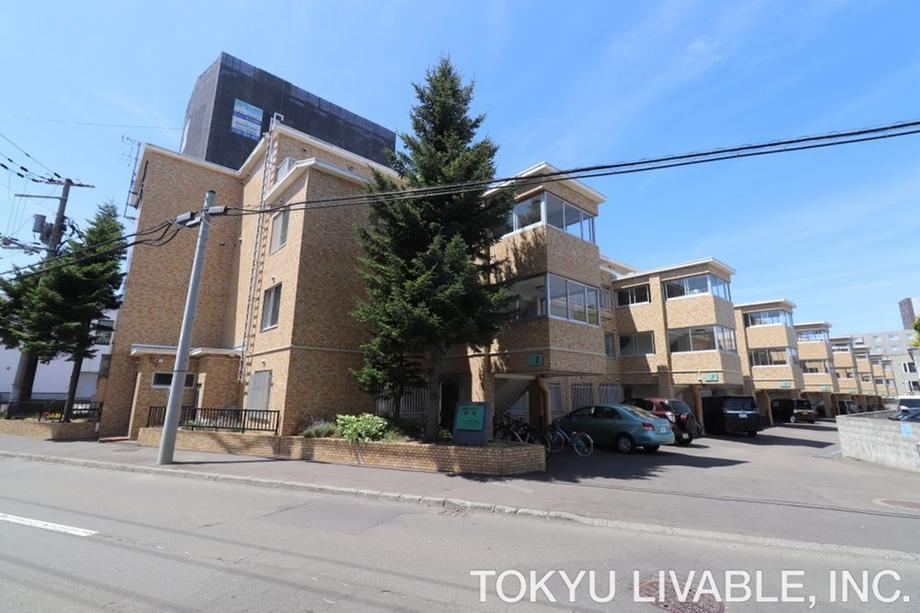 4LDK apartment in Shiroishi Ward, Sapporo, Hokkaido - Photo 1