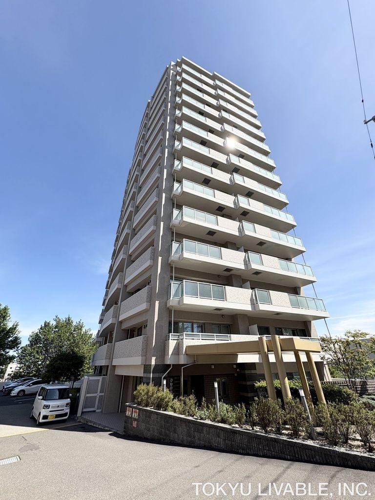 2LDK apartment in Shiroishi Ward, Sapporo, Hokkaido - Photo 1