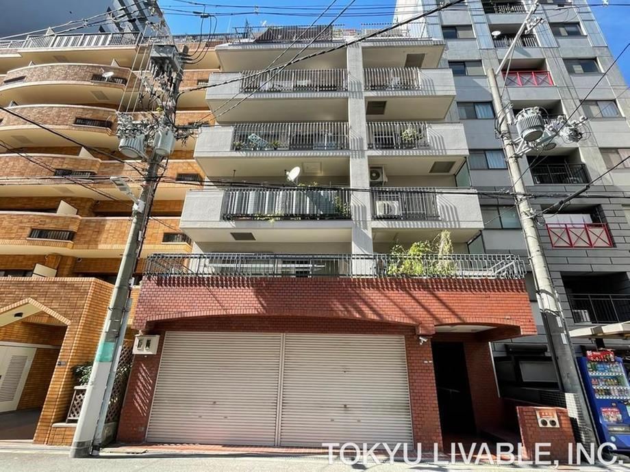 3LDK apartment in Chuo Ward, Osaka - Photo 1