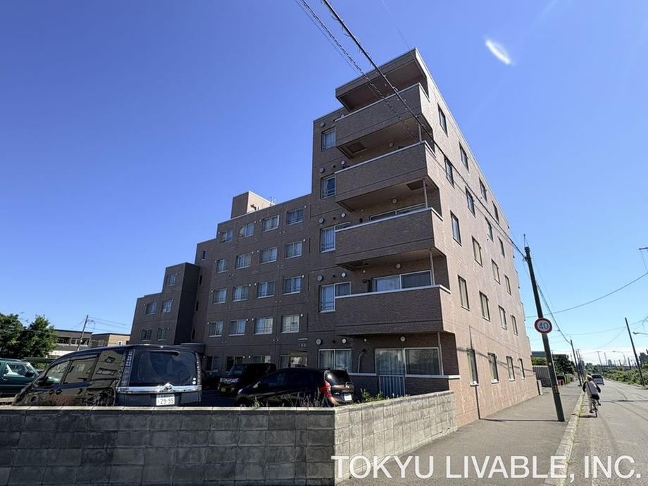 3LDK apartment in Teine Ward, Sapporo, Hokkaido - Photo 1