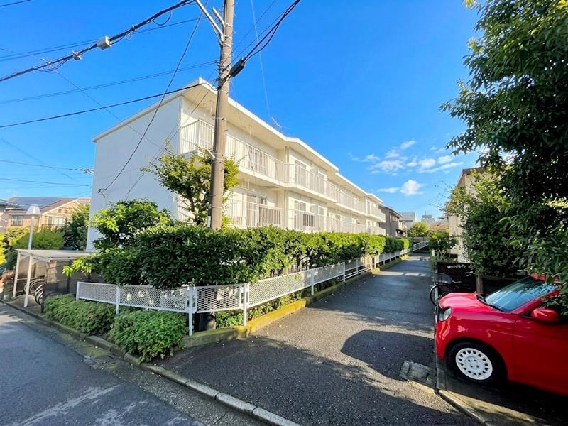 3LDK apartment in Chigasaki, Kanagawa - Photo 1