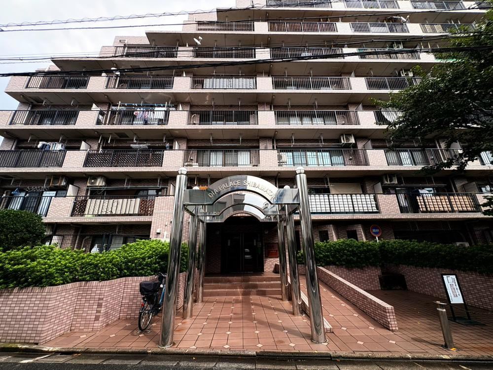 2LDK apartment in Katsushika Ward, Tokyo - Photo 1