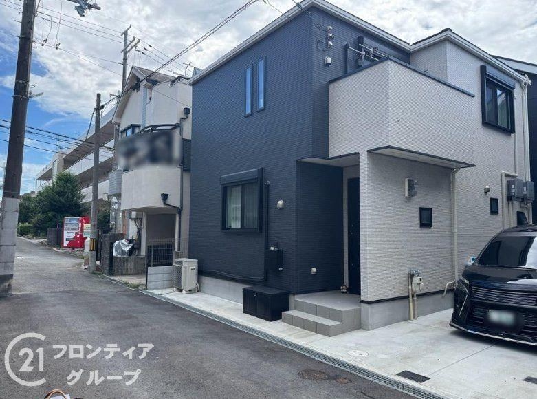 3LDK house in Hirakata, Osaka - Photo 1