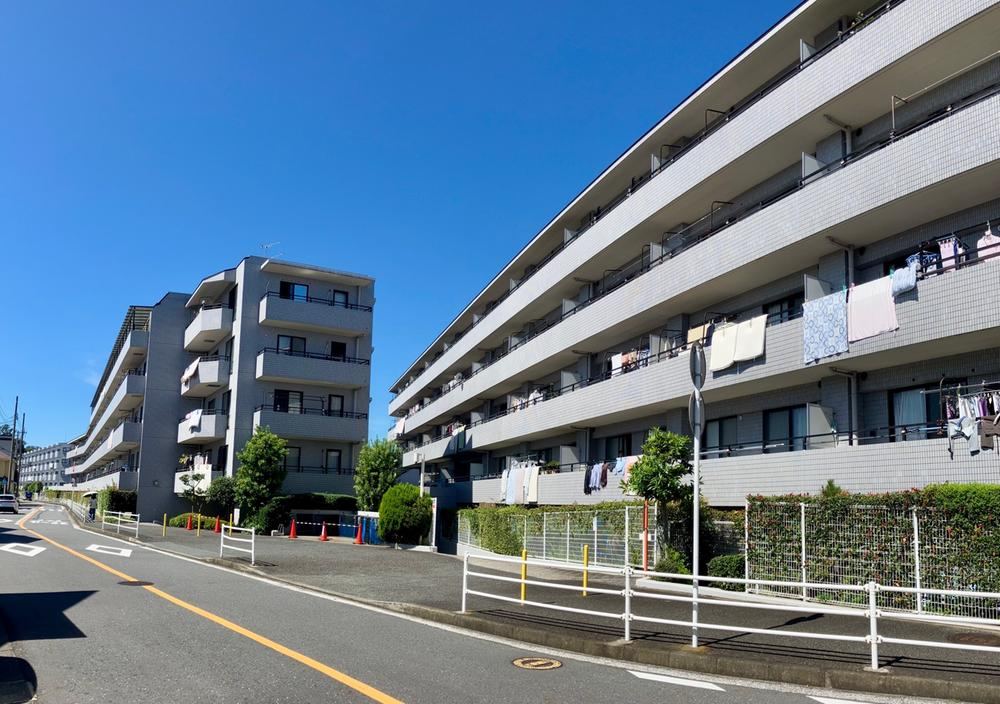 2LDK apartment in Kanazawa Ward, Yokohama, Kanagawa - Photo 1