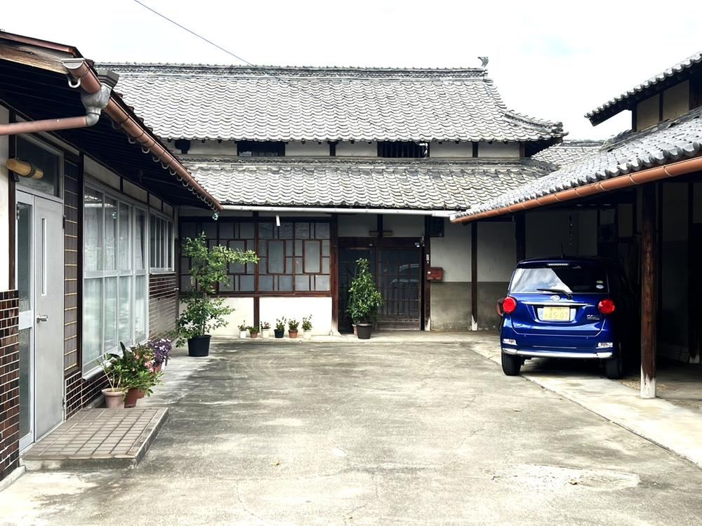 3DK house in Mitoyo, Kagawa - Photo 1