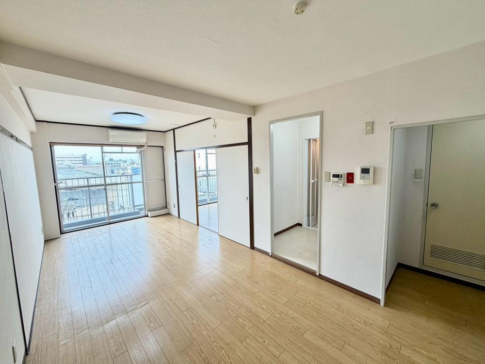 1LDK apartment in Suminoe Ward, Osaka - Photo 1