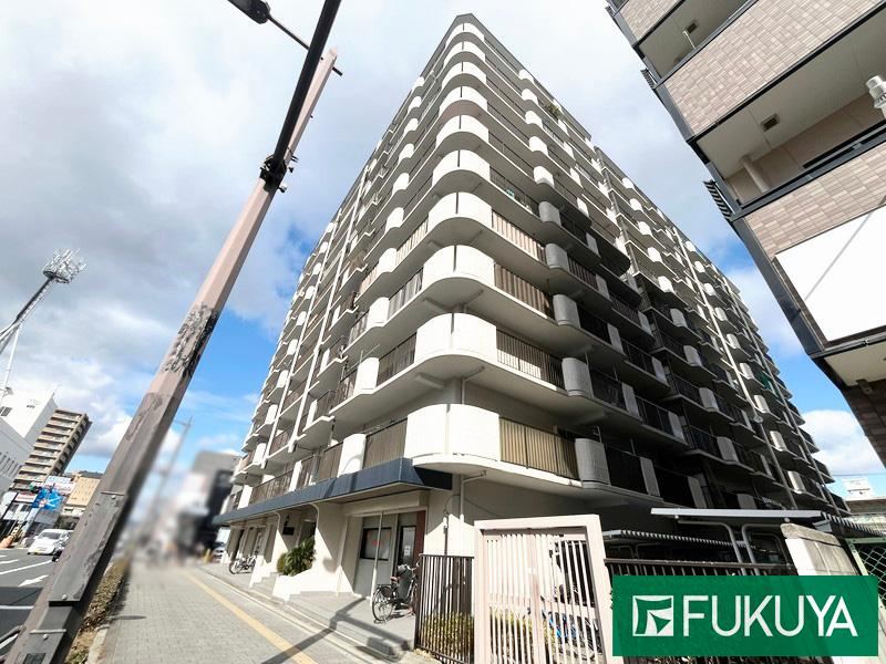 3LDK apartment in Nishiyodogawa Ward, Osaka - Photo 1