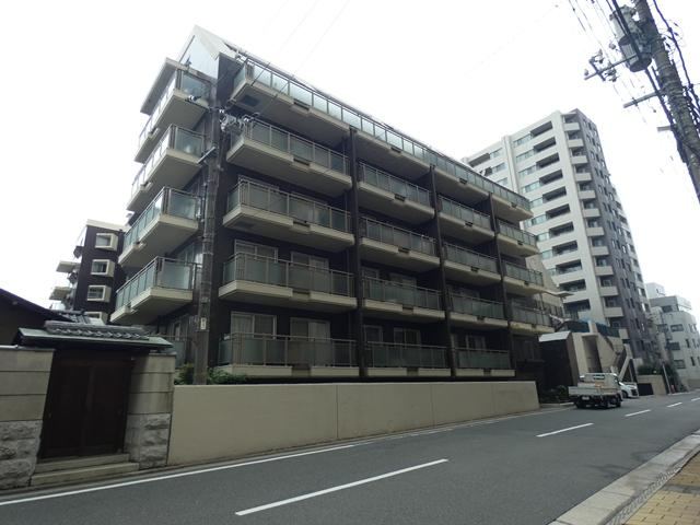 2LDK apartment in Naka Ward, Hiroshima - Photo 1