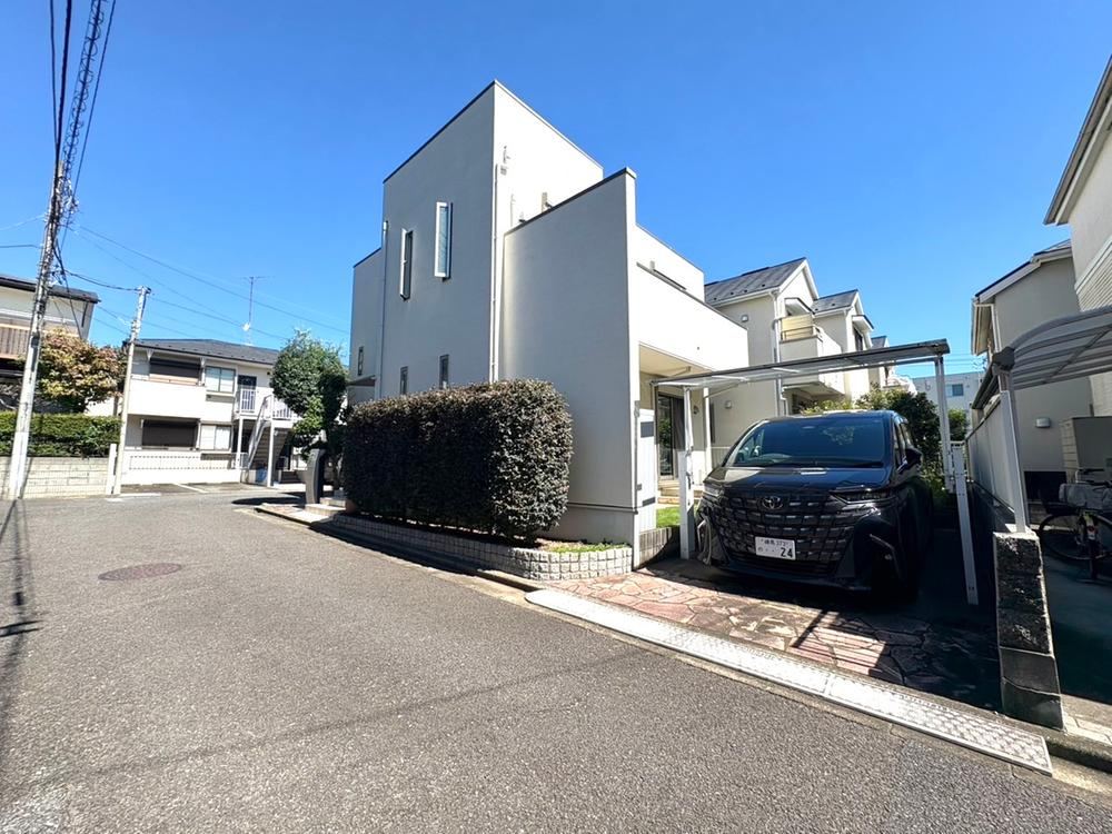 2LDK+2S house in Nerima Ward, Tokyo - Photo 1