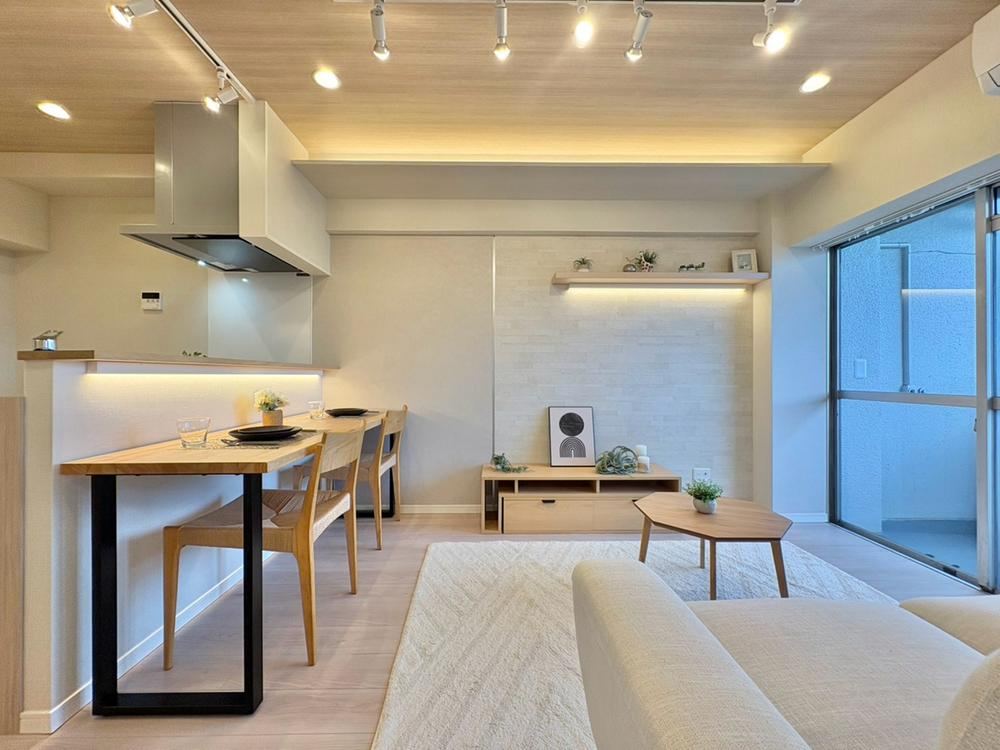 2LDK apartment in Toshima Ward, Tokyo - Photo 1