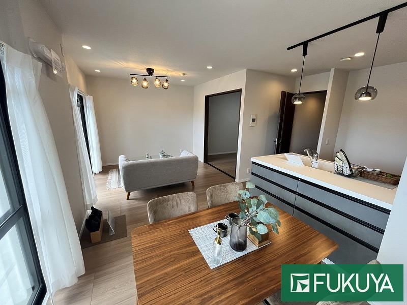 3LDK apartment in Suita, Osaka - Photo 1