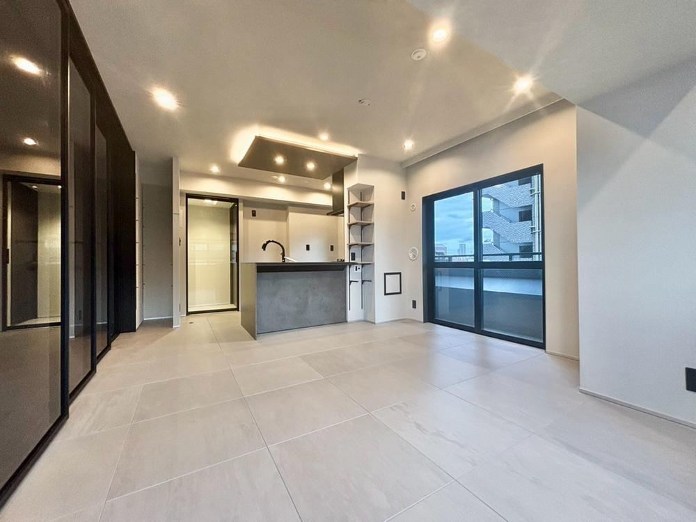 2LDK+S apartment in Edogawa Ward, Tokyo - Photo 1