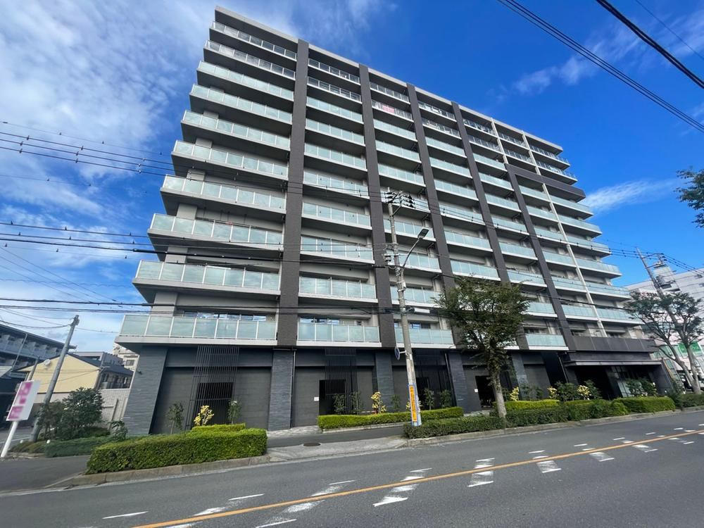 3LDK apartment in Kasukabe, Saitama - Photo 1