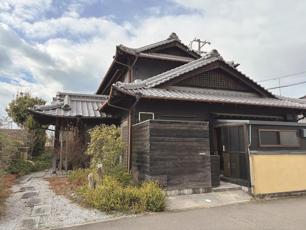 5DK house in Takamatsu, Kagawa - Photo 1