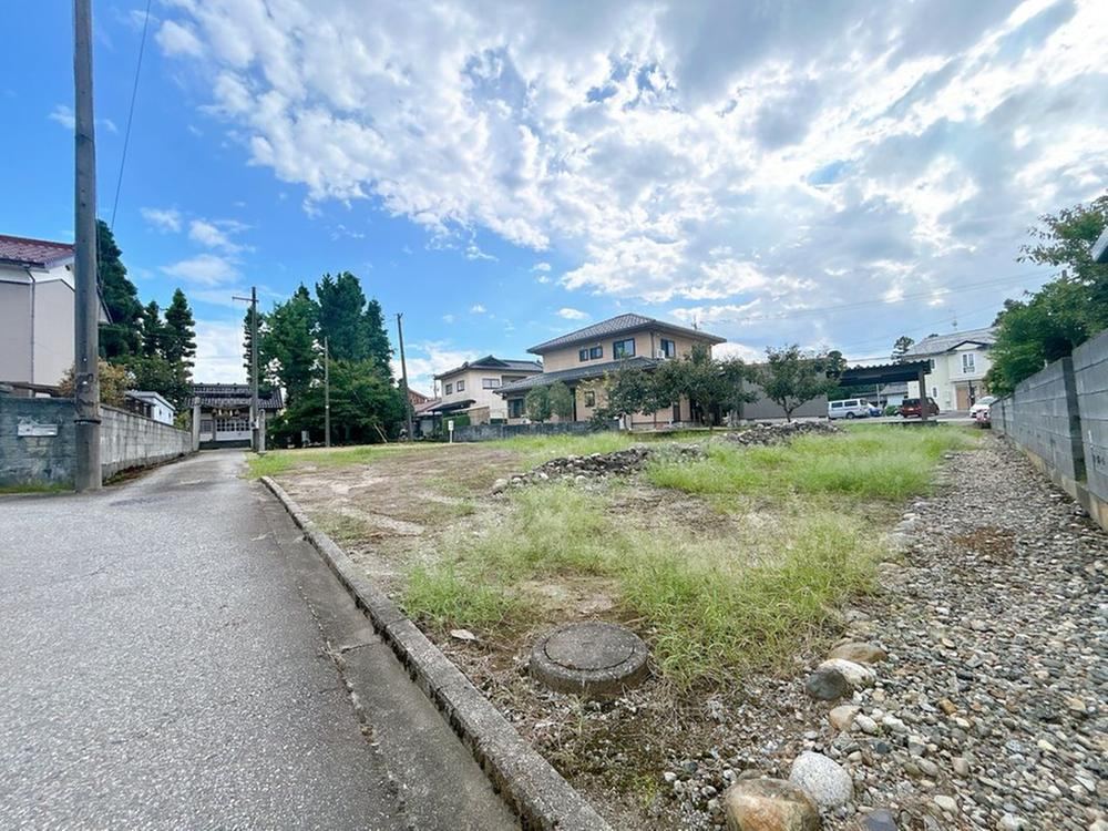 385 m² land in Toyama, Toyama - Photo 1