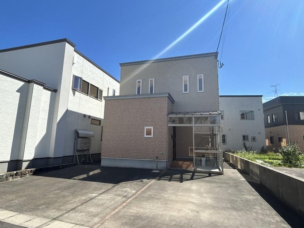 4LDK house in Aomori, Aomori - Photo 1