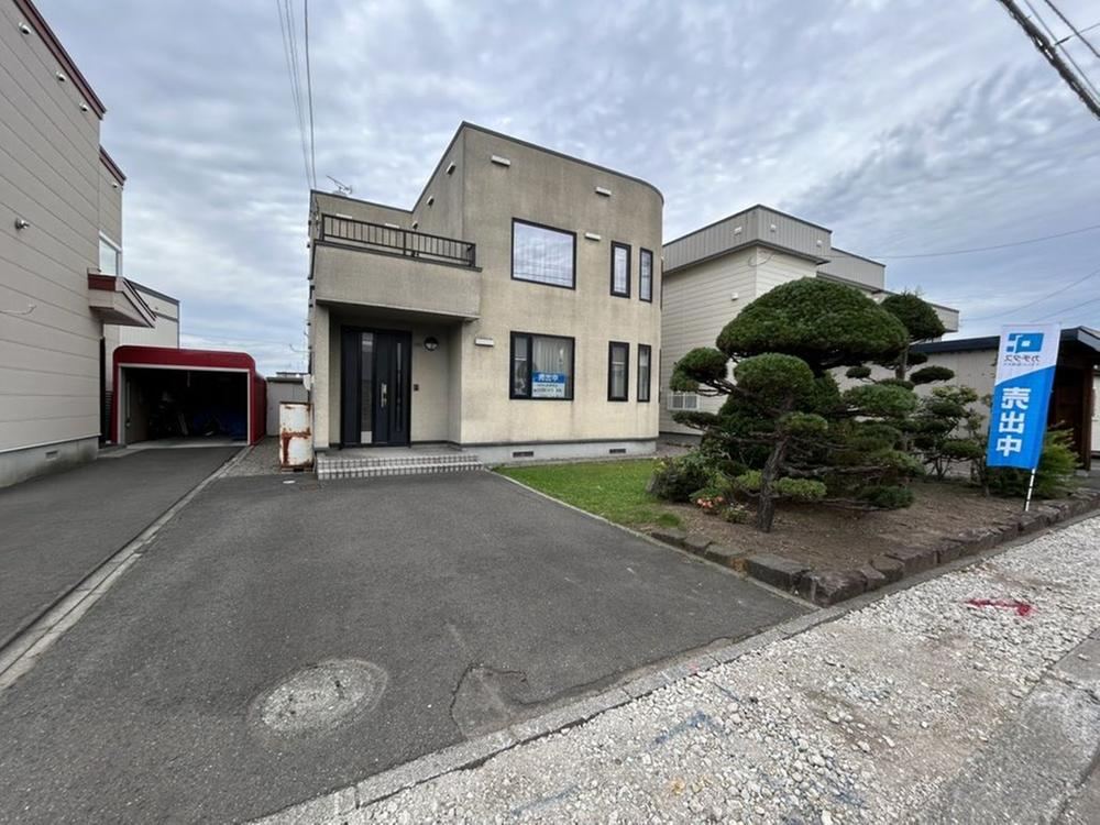 4LDK house in Ebetsu, Hokkaido - Photo 1