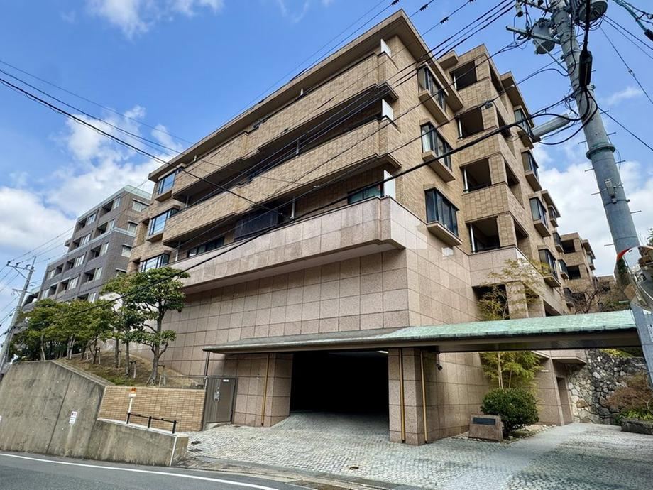 3LDK apartment in Chuo Ward, Fukuoka - Photo 1