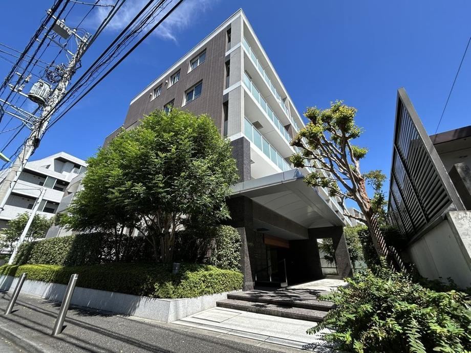 1LDK apartment in Setagaya Ward, Tokyo - Photo 1