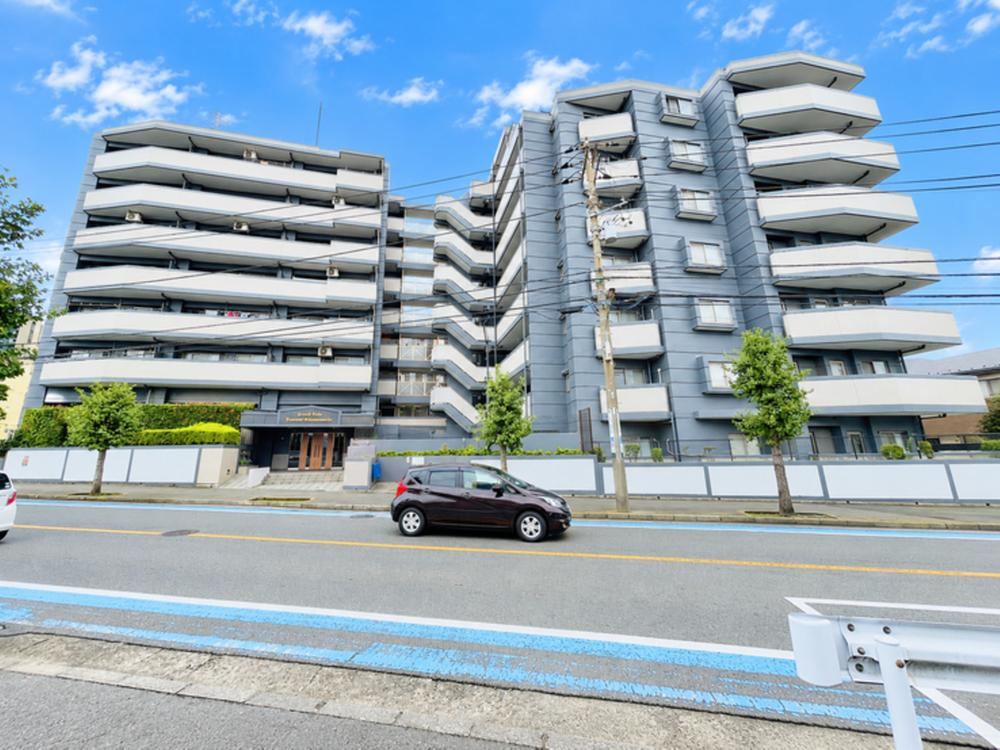 3LDK apartment in Yamato, Kanagawa - Photo 1
