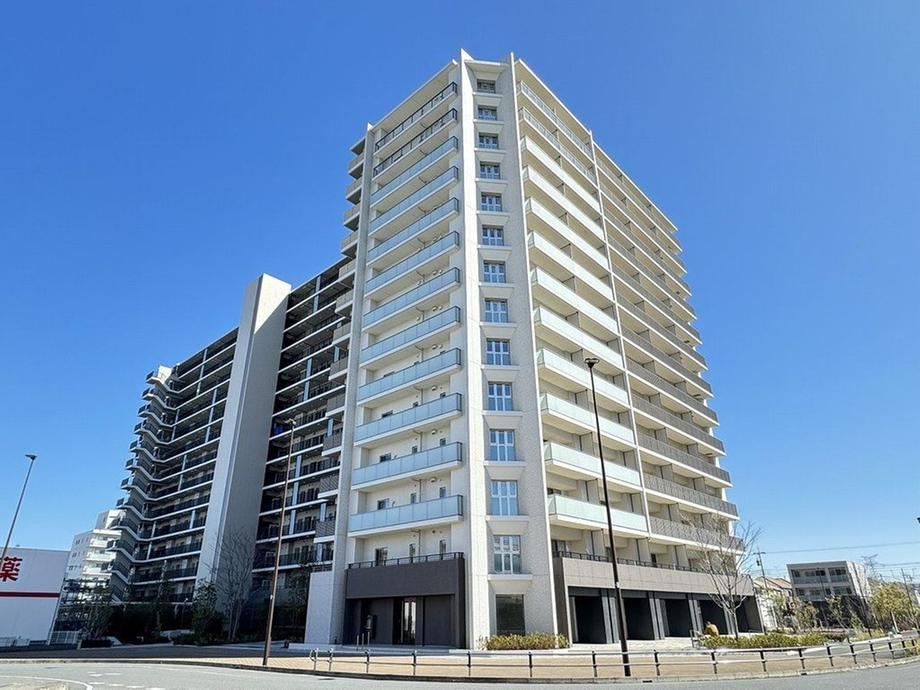 3LDK apartment in Kashiwa, Chiba - Photo 1