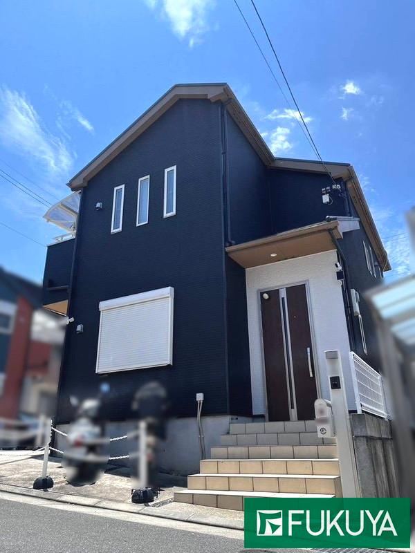 4LDK+S house in Hirakata, Osaka - Photo 1