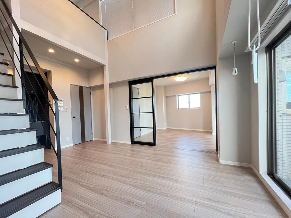 1LDK apartment in Shinjuku Ward, Tokyo - Photo 1