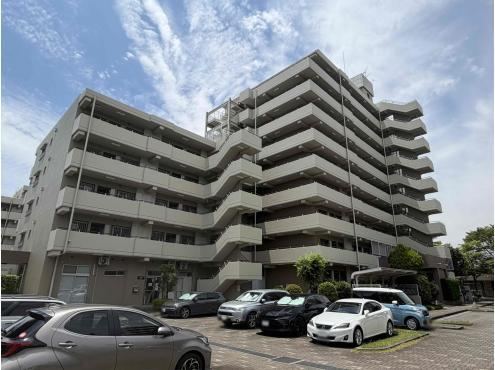 3LDK apartment in Totsuka Ward, Yokohama, Kanagawa - Photo 1