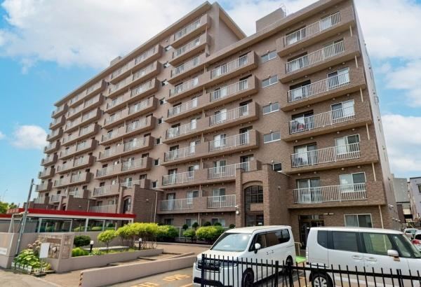 4LDK apartment in Nishi Ward, Sapporo, Hokkaido - Photo 1