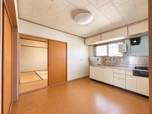 4DK apartment in Suma Ward, Kobe, Hyogo - Photo 1
