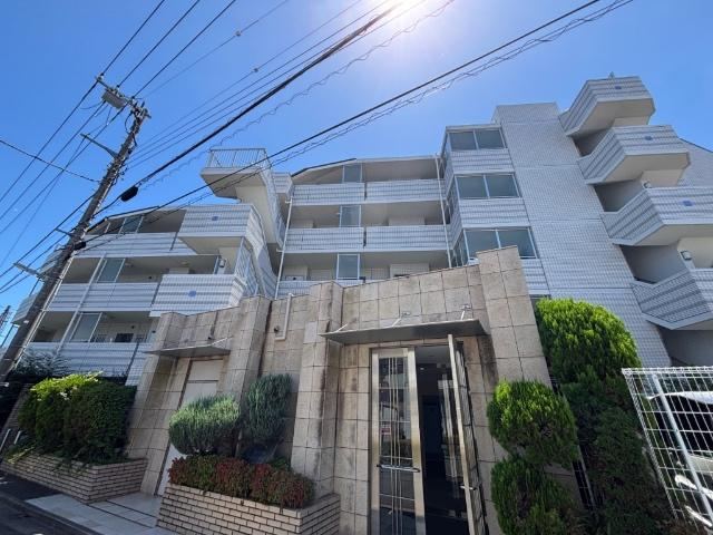 3LDK apartment in Edogawa Ward, Tokyo - Photo 1