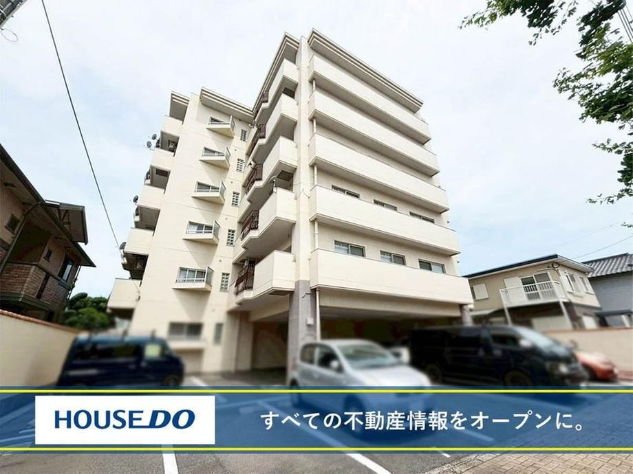 3LDK apartment in Tobata Ward, Kitakyushu, Fukuoka - Photo 1