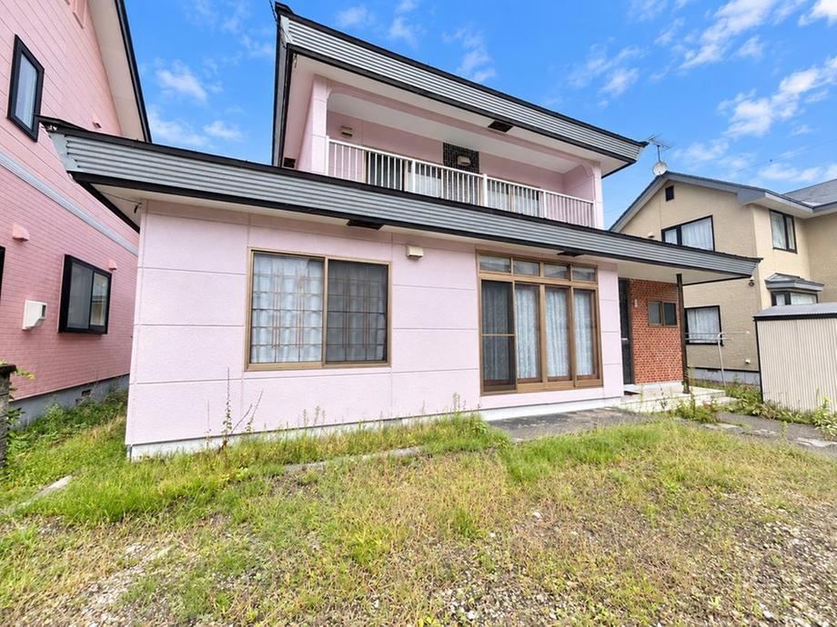 4LDK house in Tomakomai, Hokkaido - Photo 1